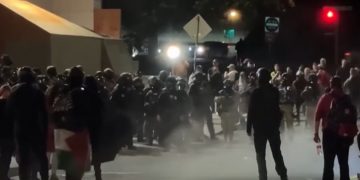 Trump responde a las protestas en Chicago con el despliegue de cientos de militares