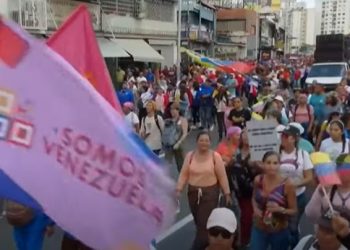 Movilización en Caracas contra la agresión con barcos y aviones de EE.UU y para denunciar planes de atentados de «falsa bandera»