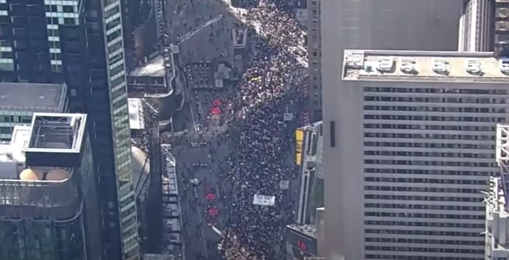 EE.UU. Impresionantes imágenes de la manifestación contra el gobierno en Nueva York