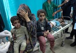 ISRAEL destruye un hospital infantil minutos antes de empezar la retirada de Gaza