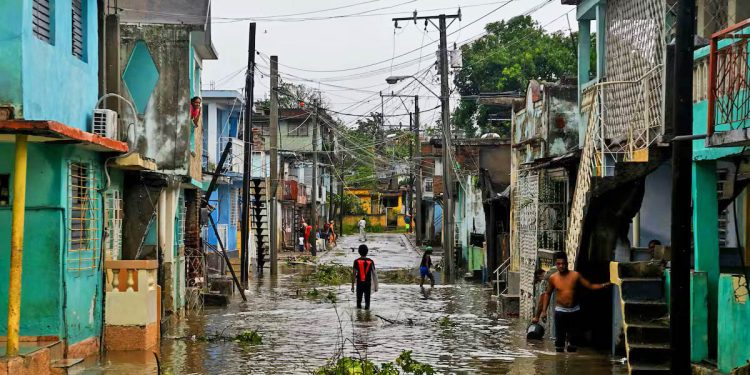 Un vídeo que no debes dejar de ver acerca del huracán Melissa y Cuba