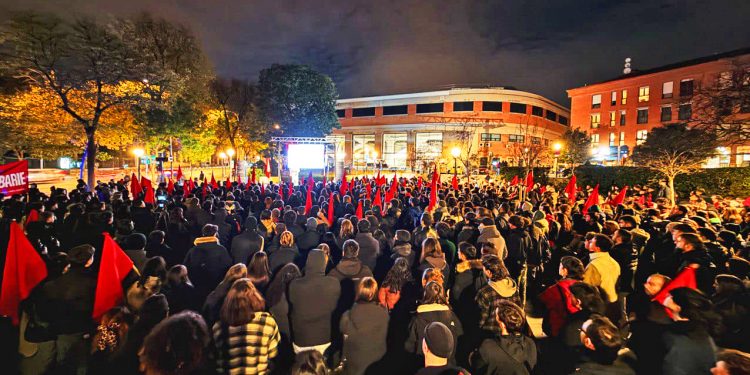Unas mil personas reunidas por CJS en Madrid abogaron por “romper lo atado y bien atado”