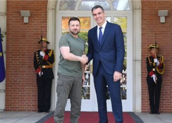 Zelensky recibido en Madrid con todos los honores (Borbones, gobierno, Cortes, Gernika …); después se extrañan que suba la extrema derecha