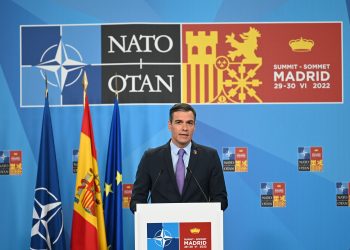 El gobierno progre se enorgullece y felicita porque dice que EE.UU le ha reconocido el compromiso de España con la OTAN