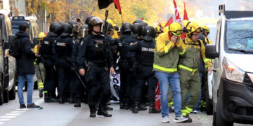 La respuesta de la patronal y el gobierno a su servicio a las demandas de los bomberos forestales de Madrid