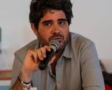 THOMAS FAZI. Se está gestando una rebelión en Europa