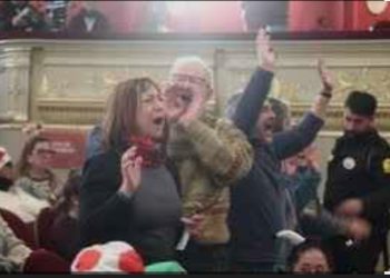 Irrumpen en el sorteo de la Lotería de Navidad para solidarizarse con Palestina