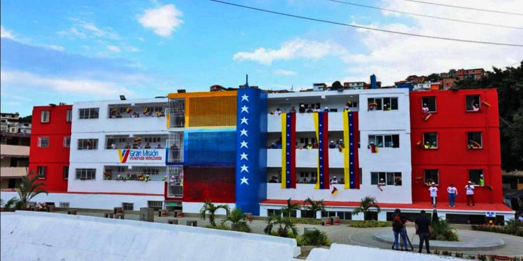 VENEZUELA. El Gobierno Bolivariano, no Trump, ha rehabilitado viviendas dañadas por el ataque yanqui