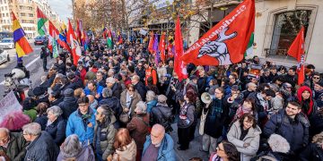 Concentración frente a la Embajada yanqui en Madrid reúne a cientos de personas contra la agresión a Venezuela