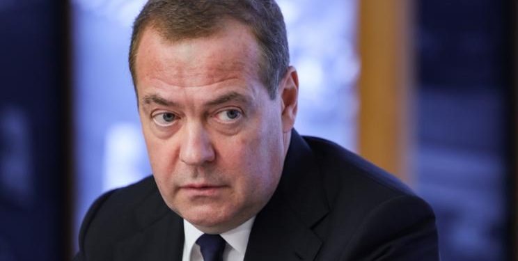 Medvedev ha señalado un “error bolchevique de 1917” y le han respondido así de contundente