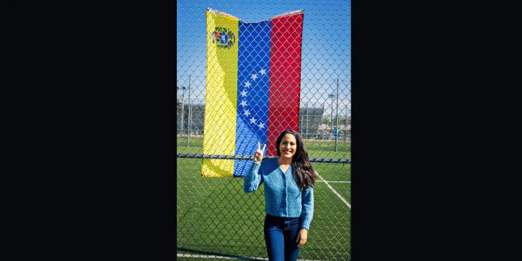 PACO AZANZA TELLETXIKI. Haydée Milanés gUSAneando, como lo hizo su padre