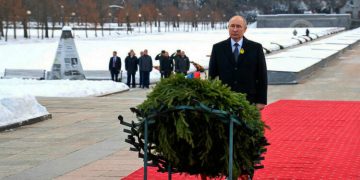 RUSIA. Putin encabeza homenaje por el 82º aniversario de la liberación del bloqueo de Leningrado