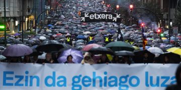 Un año más, en Bilbo, Sare despoja a los presos de su carácter político y elude reivindicar la amnistía