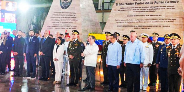 VENEZUELA/CUBA. El Canciller cubano y Delcy Rodríguez, entre otros/as, homenajearon a los combatientes caídos