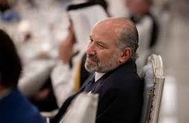 Sus colegas europeos abuchean al capo del comercio de EE.UU en una cena en Davos