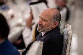 Sus colegas europeos abuchean al capo del comercio de EE.UU en una cena en Davos