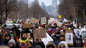 EE.UU. Otra jornada de protestas masivas contra la represión policial: «el ICE mata, son fascistas»