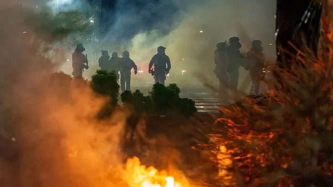 Manifestaciones y represión en Minnesota