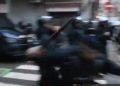 (Video) «Valientes» Mossos pegando y reprimiendo