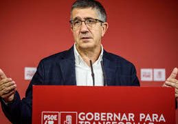 Portavoz del PSOE dice sin ruborizarse que su gobierno es «la brújula moral del mundo»