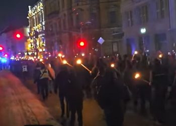 UCRANIA. Nazis se manifiestan por las calles recordando a su líder y guía de Zelenski, Stepan Bandera