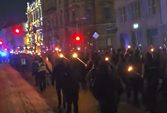 UCRANIA. Nazis se manifiestan por las calles recordando a su líder y guía de Zelenski, Stepan Bandera