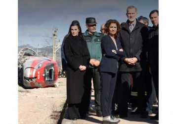 La Casa Real retira esta foto de «la familia» posando en el lugar del accidente