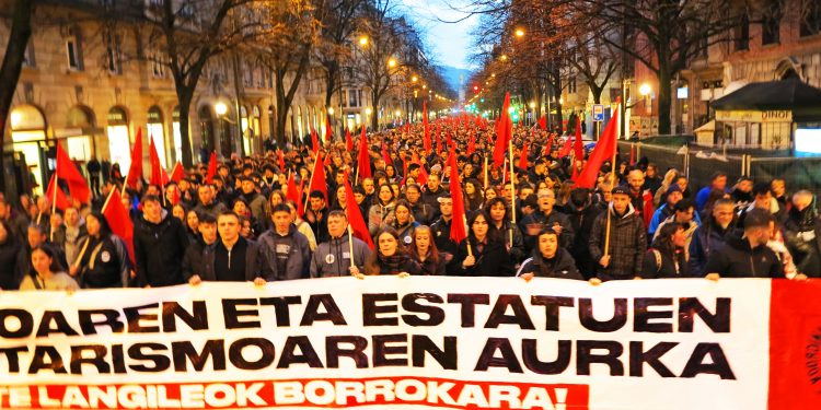 GKS (lectura): Contra el fascismo y el autoritarismo de los estados ¡Juventud trabajadora a la lucha!