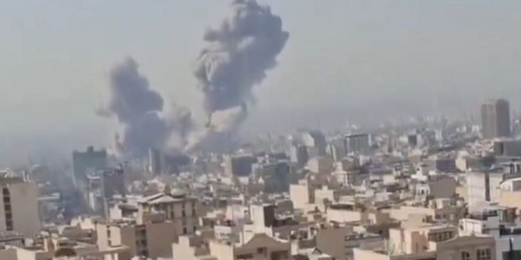 ISRAEL/EE.UU atacan a Irán que responde con misiles