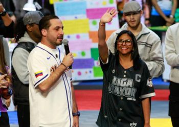 VENEZUELA. Delcy Rodríguez pidió a Trump que cese las sanciones y el bloqueo; previamente le calificó de amigo y socio