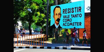 Enseñanzas de Fidel: “El único camino de la supervivencia de los procesos revolucionarios es la resistencia”