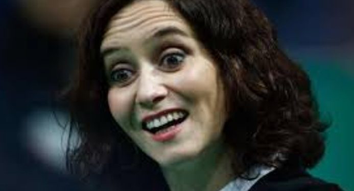 Ayuso otorga la medalla de Madrid a… EE.UU