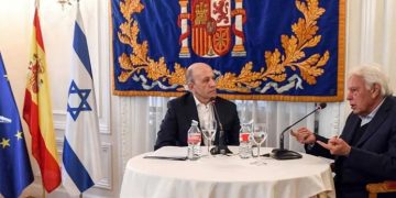 La Embajada de Israel agradece a Felipe GonzáleX su asistencia al acto del 40 aniversario de relaciones