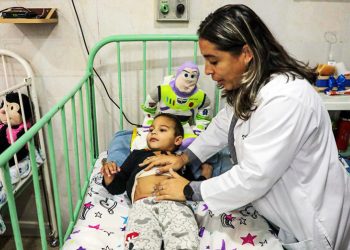 ¿Cómo atender a 1.400 niños y adolescentes cubanos con cáncer en tiempos de ASFIXIA?
