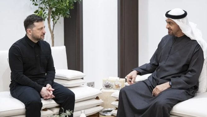 GOLFO PÉRSICO. El títere Zelenski quiere ser la tercera pata del eje Israel/EE.UU