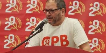 ISRAEL. La voz del diputado comunista se alza contundente: «el ataque estadounidense-israelí se basa en mentiras»