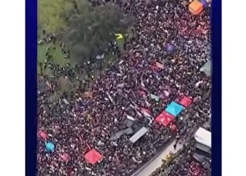 INGLATERRA. Decenas de miles de personas se manifiestan contra la extrema derecha (Videos)