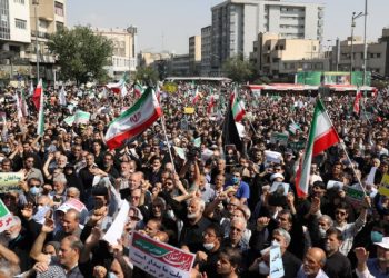 IRÁN defiende su derecho legítimo a defenderse y denuncia silencio mundial