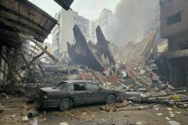 Un periodista de RT recorre un barrio de Beirut (Líbano) tras un ataque sionista (Video)