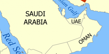 IRÁN anuncia el control total del Estrecho de Ormuz y se disparan las alarmas económicas en Occidente