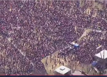 EE.UU. Millones de personas se manifiestan con un «No a los reyes» como consigna