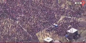 EE.UU. Millones de personas se manifiestan con un «No a los reyes» como consigna