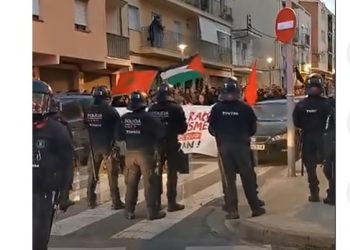 Contundente respuesta antifascista en Tarragona a una movilización de Vox; «No queremos perros»
