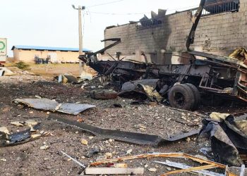 EE.UU./ISRAEL elimina suministros médicos cruciales atacando el almacén de la Media Luna Roja de Bushehr