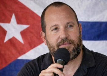 Entrevista a Josué Veloz, integrante del consejo editor del colectivo cubano La Tizza