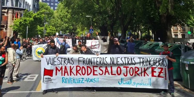Cientos de personas se manifestaron contra el desalojo de Aranzadi por parte del Ayto. del “cambio” de Iruñea