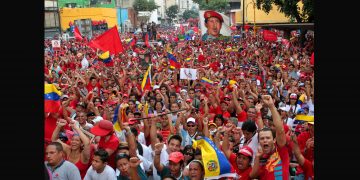 MARIO SILVA. Los apestosos