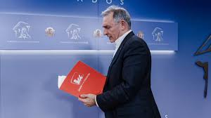 De cómo el líder del PCE ignoró la caseta de su partido y se refugió en la de IU