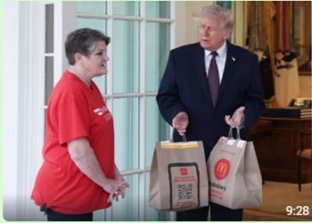Trump hace un video publicitario con Mc Donald´s pidiendo hamburguesas a la Casa Blanca