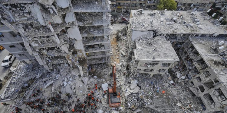 IRÁN reconoce 3.000 muertos; Israel no informa sobre los suyos por miedo al descontento popular